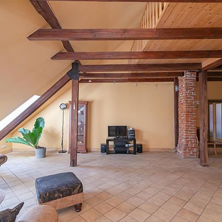 Spacious 2-Bedroom Apartment With Sauna In Vilnius Old Town By Urban Rent Exterior foto